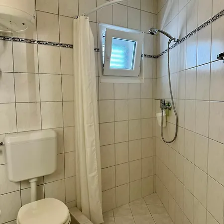 Apartment Eni *